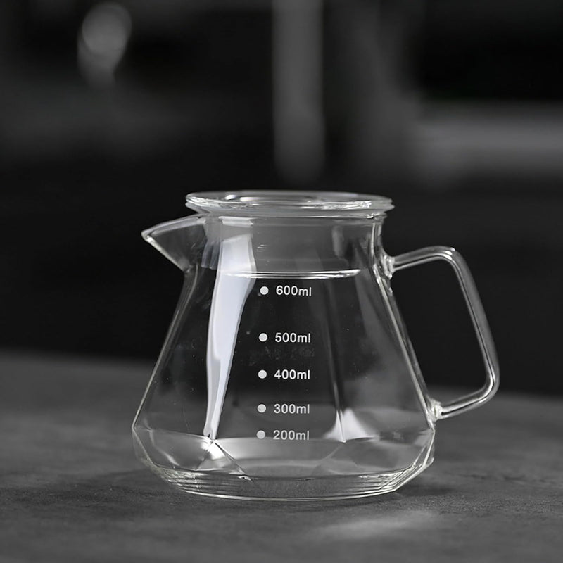 コーヒーサーバー 割れない 耐熱ガラス コーヒードリッパー ハンドドリップセット コーヒー サーバー 高ホウ素シリカガラス材料 直火対応 耐寒性 透明 蓋付き 電子レンジ·食洗機対応 目盛り付き コーヒー用品 使いやすい 洗いやすい 多用途 家用 喫茶店 1~4杯用 ダイヤモンド 600ml