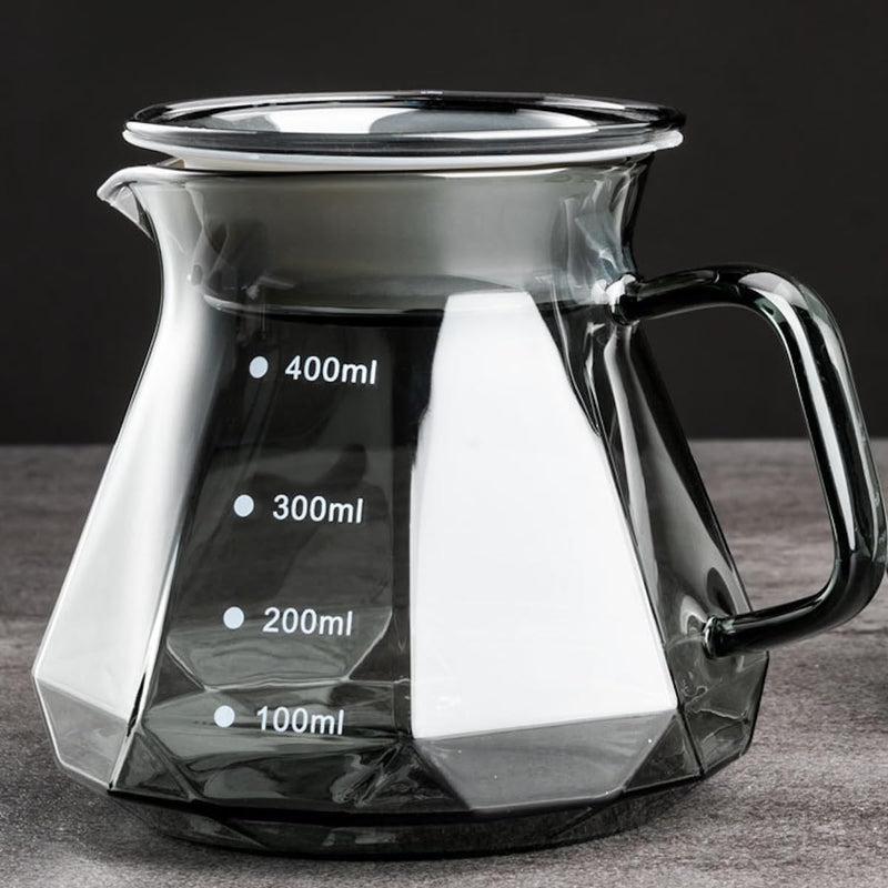 コーヒーサーバー 割れない 耐熱ガラス コーヒードリッパー ハンドドリップセット コーヒー サーバー 高ホウ素シリカガラス材料 直火対応 耐寒性 透明 蓋付き 電子レンジ·食洗機対応 目盛り付き コーヒー用品 使いやすい 洗いやすい 多用途 家用 喫茶店 1~4杯用 ダイヤモンド 600ml