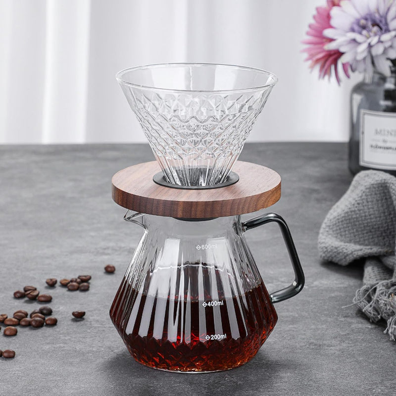 コーヒードリッパー ハンドドリップセット コーヒーサーバー 割れない 高ホウ素シリカガラス材料 耐熱ガラス 直火対応 耐寒性 クルミ材 ドリッパー ダイヤモンド 電子レンジ·食洗機対応 コーヒー用品 目盛り付き 洗いやすい 多用途 家用 喫茶店 1~4杯用 600ml グレー