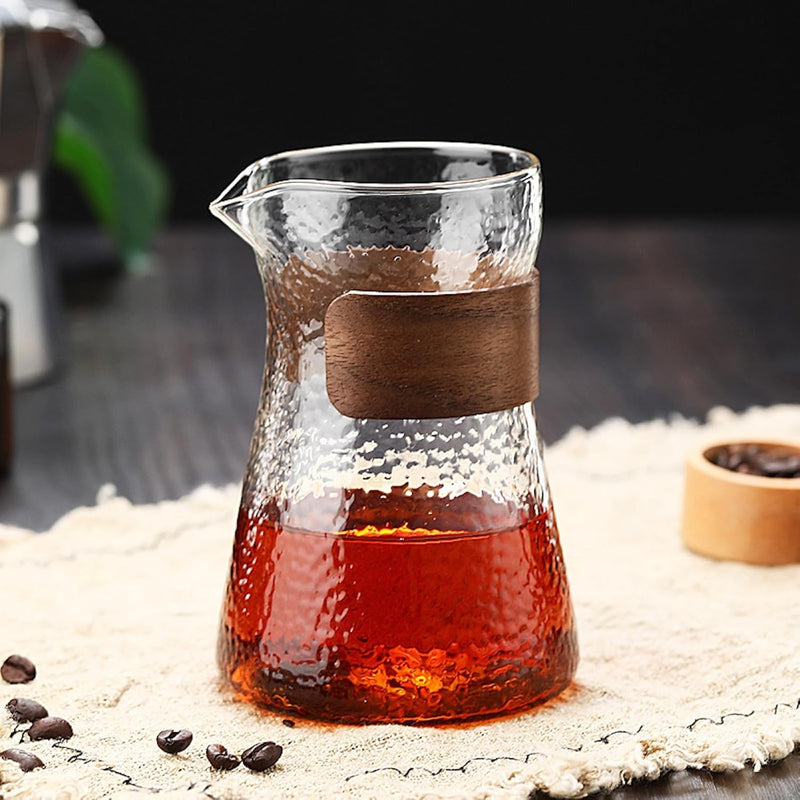 コーヒードリッパー,コーヒーサーバーJIKANNOYA コーヒーサーバー 割れない コーヒー サーバー 高ホウ素シリカガラス 耐熱ガラス 直火対応 耐寒性 クルミ材 コーヒーポット 透明 割れないコーヒーサーバー 電子レンジ 食洗機対応 コーヒー用品 使いやすい 洗いやすい 多用途 家用 喫茶店 1~3杯用 500ml 槌目ガラス グレー